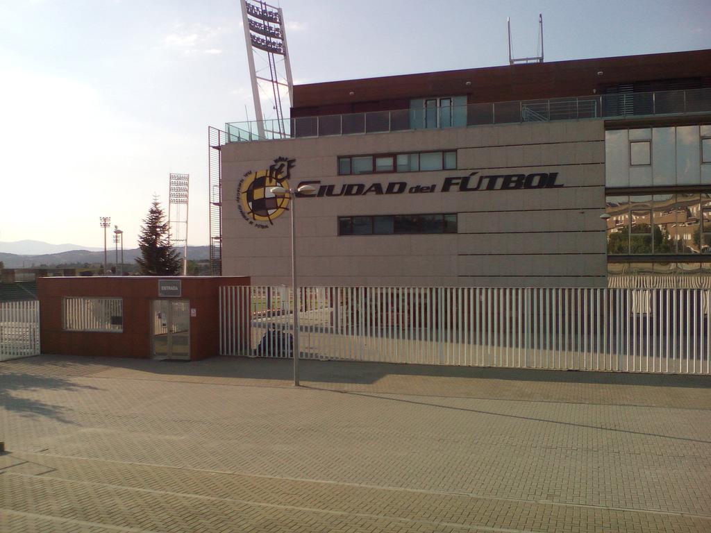 Apartamento Las Rozas Village Ruang foto